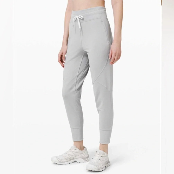 LULULEMON Metro Miles  Jogger Heathered Stargaze Size 2 - Picture 1 of 12